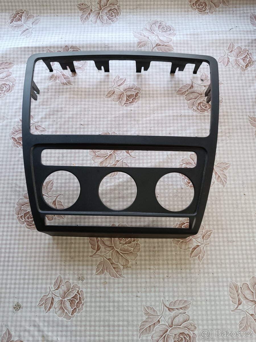 PRODAM RADIO,KLIMATRONIK,RAMECEK OCTAVIA 2 - 4