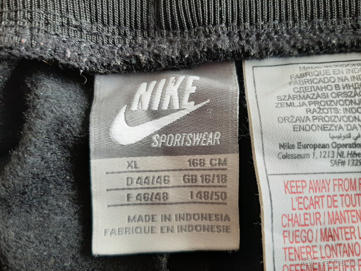 Dámské tepláky zn. Nike - černé - 4