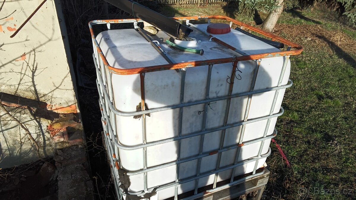Nádrž na vodu . - 4