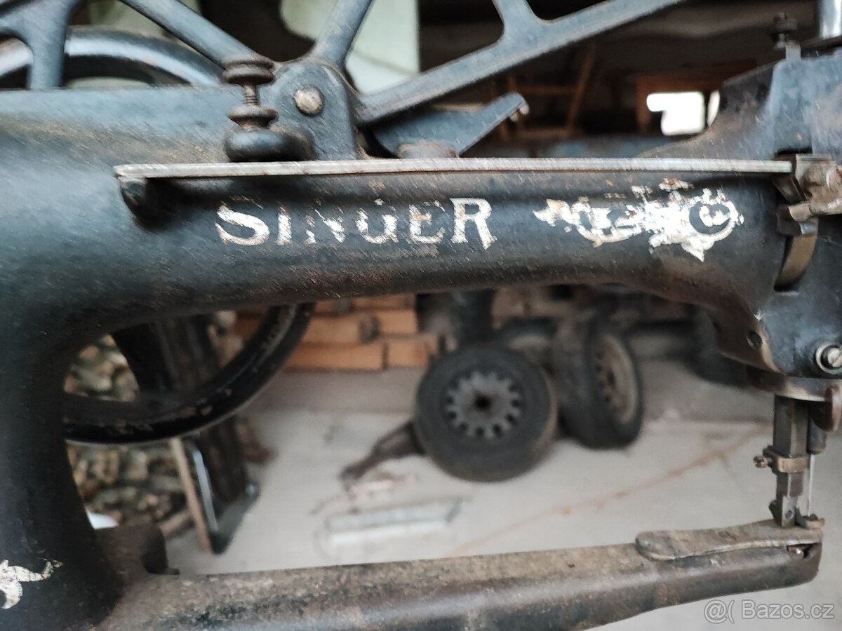 šicí stroj SINGER - 4