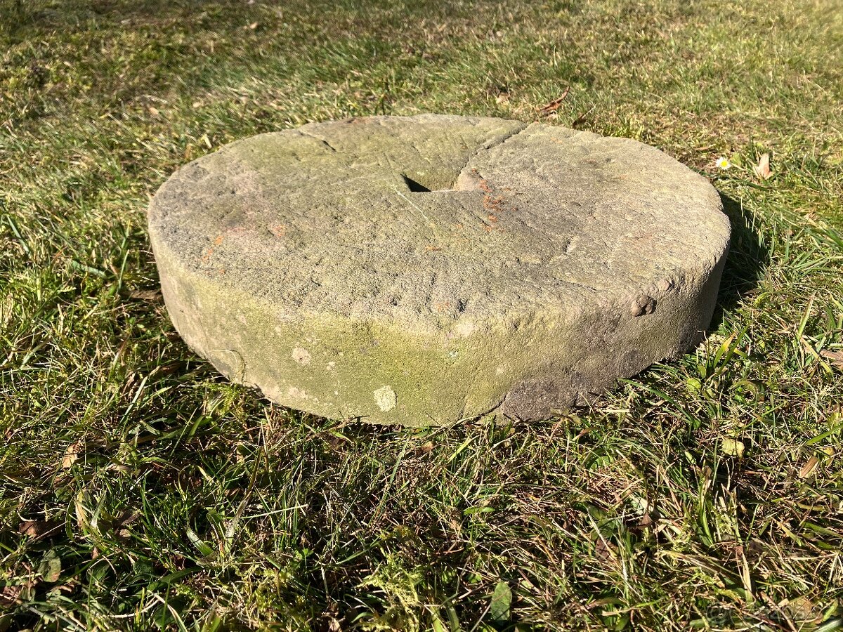 Mlýnský kámen - 4