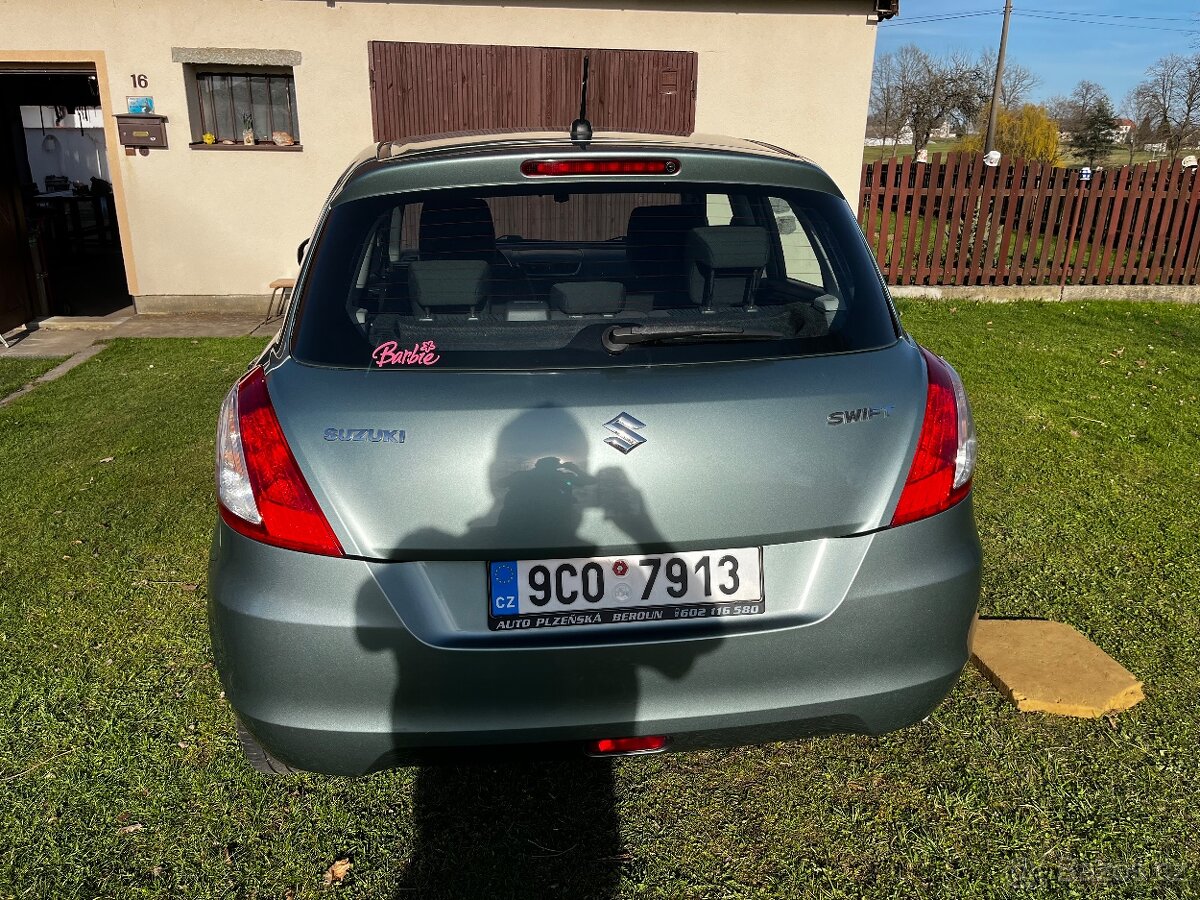 Suzuki Swift - 4