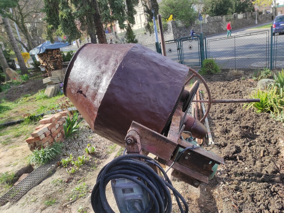 Míchačka na beton - 4