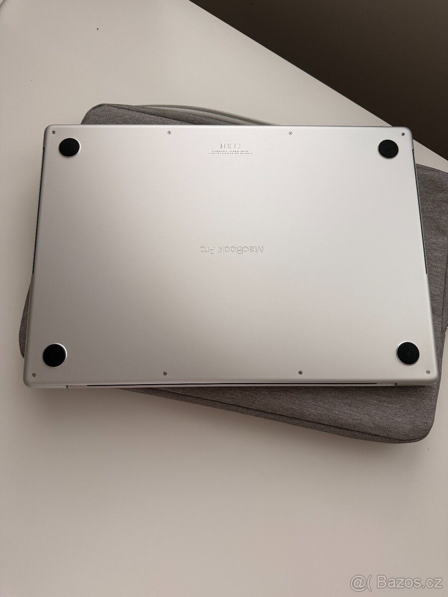 MacBook Pro 16" Apple M3 Max 14C CPU 30C GPU 36GB 1TB - 4