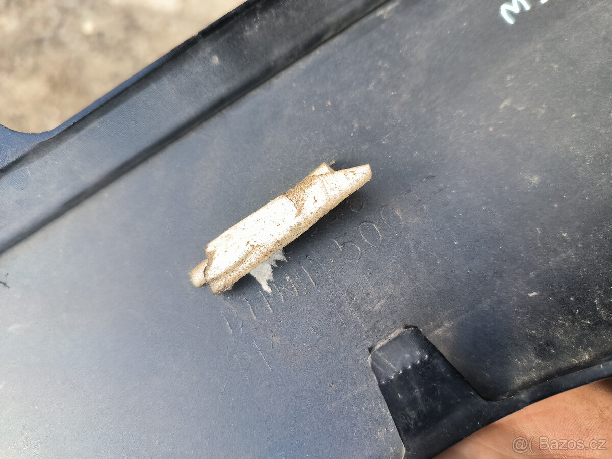 Originální horní lišta nárazníku Mazda 3 BM - 4
