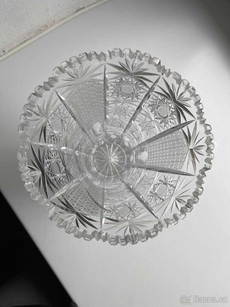 Broušená křišťálová váza - 4
