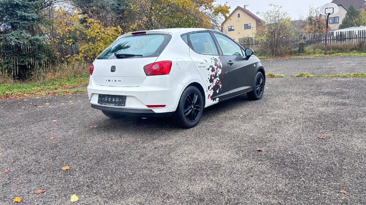 SEAT Ibiza 1,4i 16V rv 2013 - 4