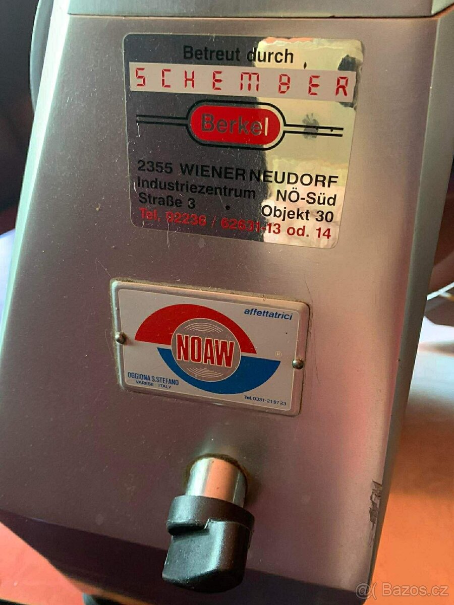 Krájecí stroj na uzeniny Berkel - 4