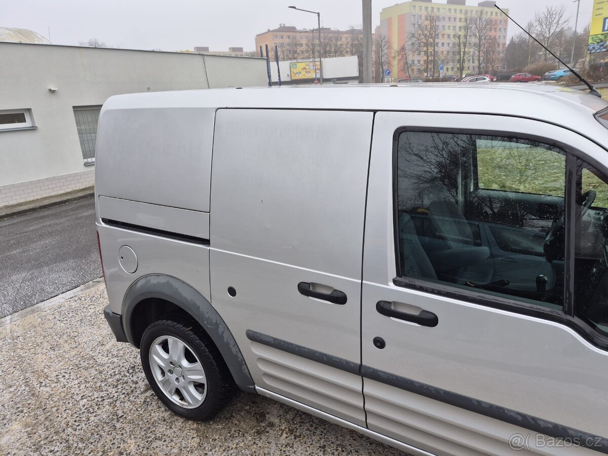 Ford - 4