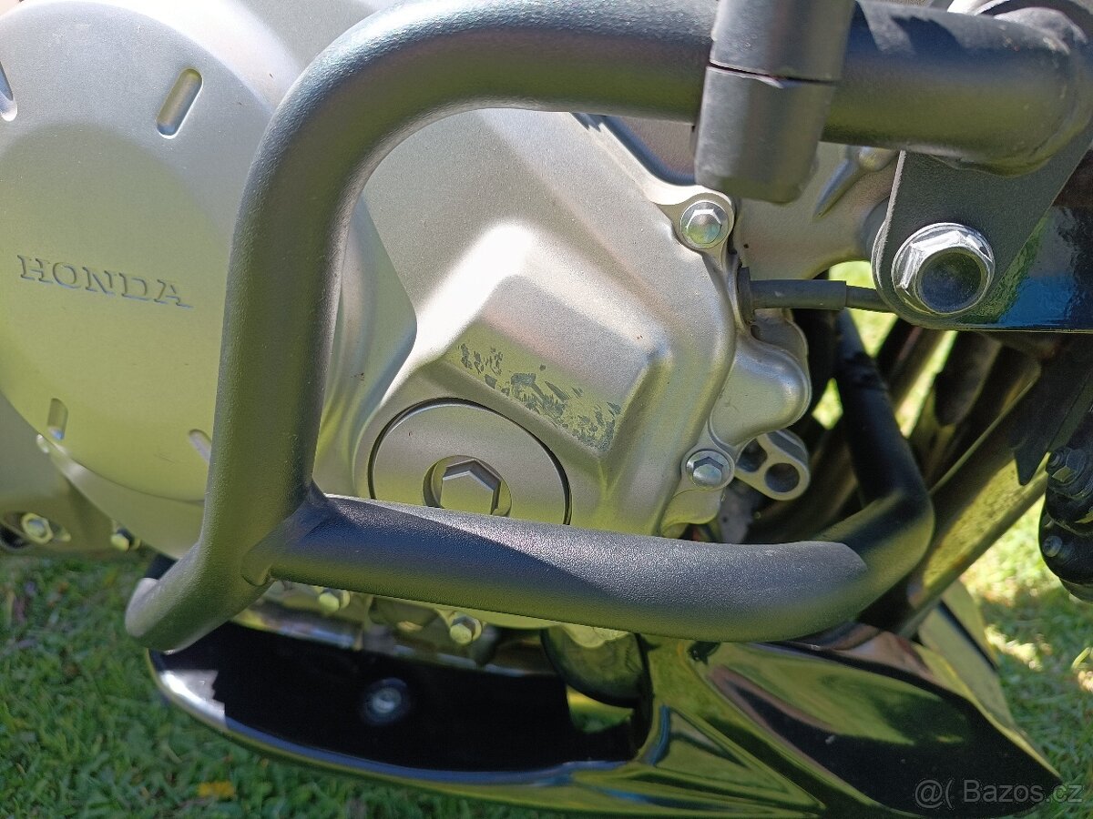 Honda CBF 1000A - 4