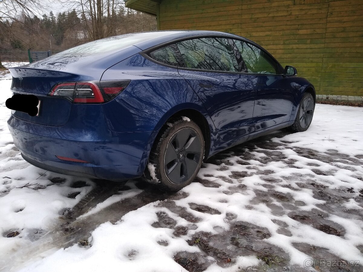 Tesla model 3 2022 - 4