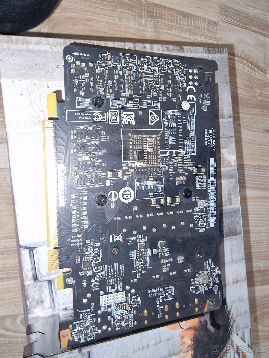MSI GeForce GTX - 4
