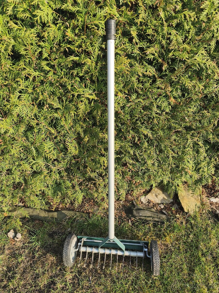 Ruční kultivátor - 4