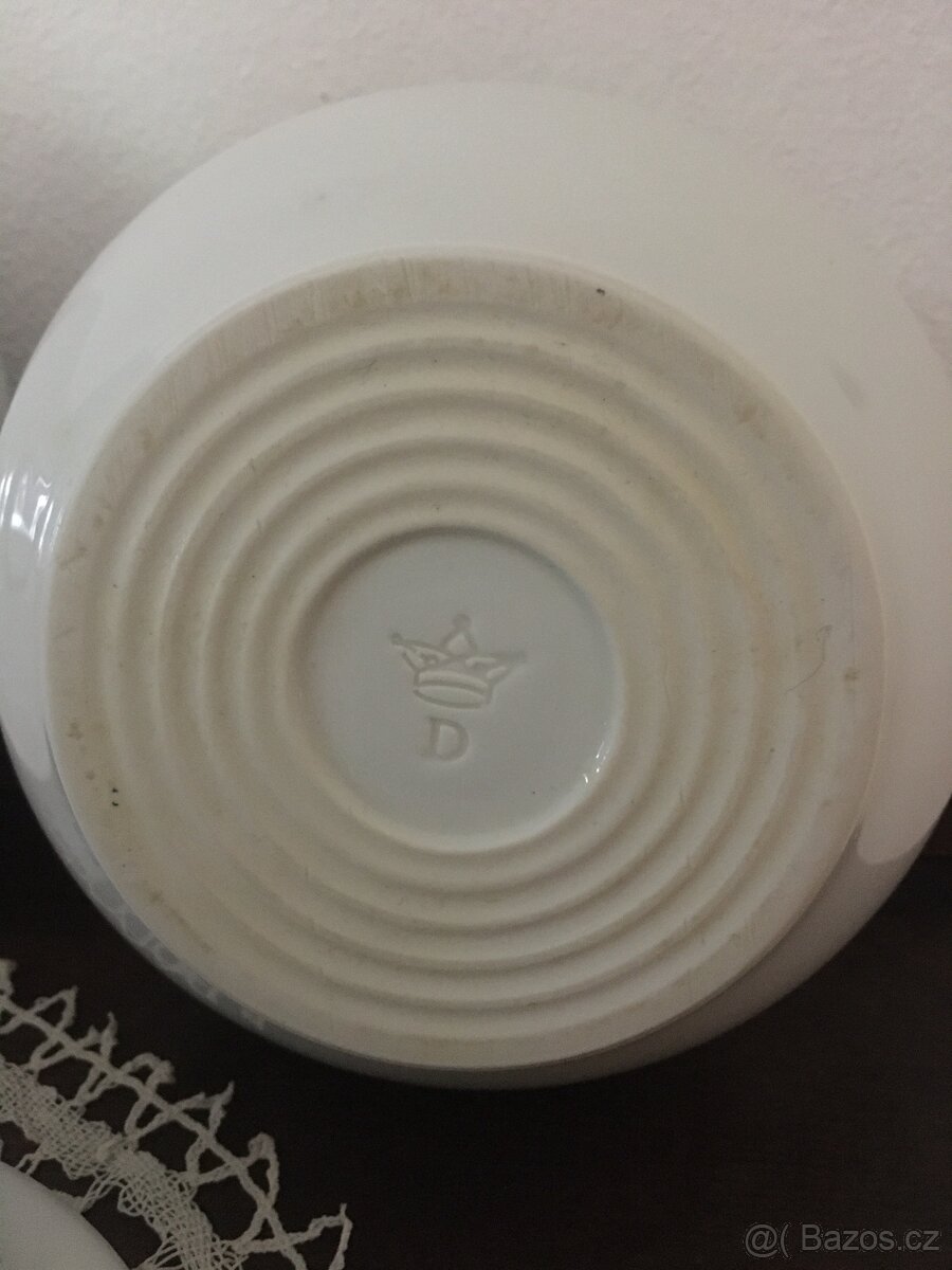 Hrneček s víkem a ohřívadlo - 4