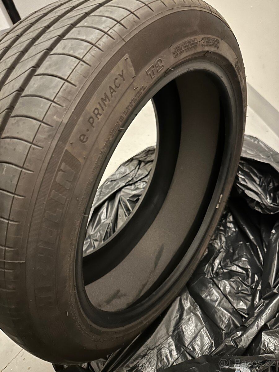 Letní sada Michelin e-Primacy 235/45 R18 pro Tesla Model 3 - 4