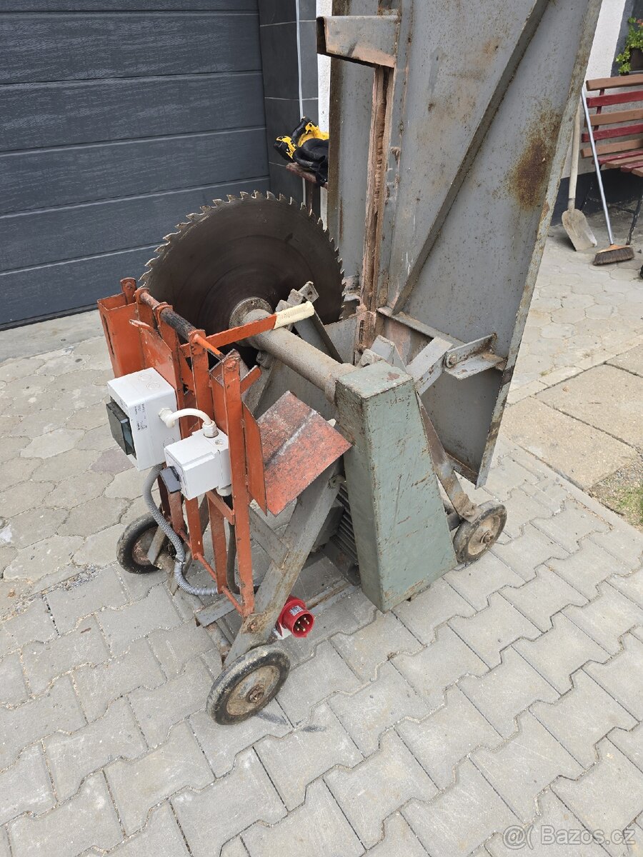 Cirkulárka s kolebkou pojízdná 4kw - 4