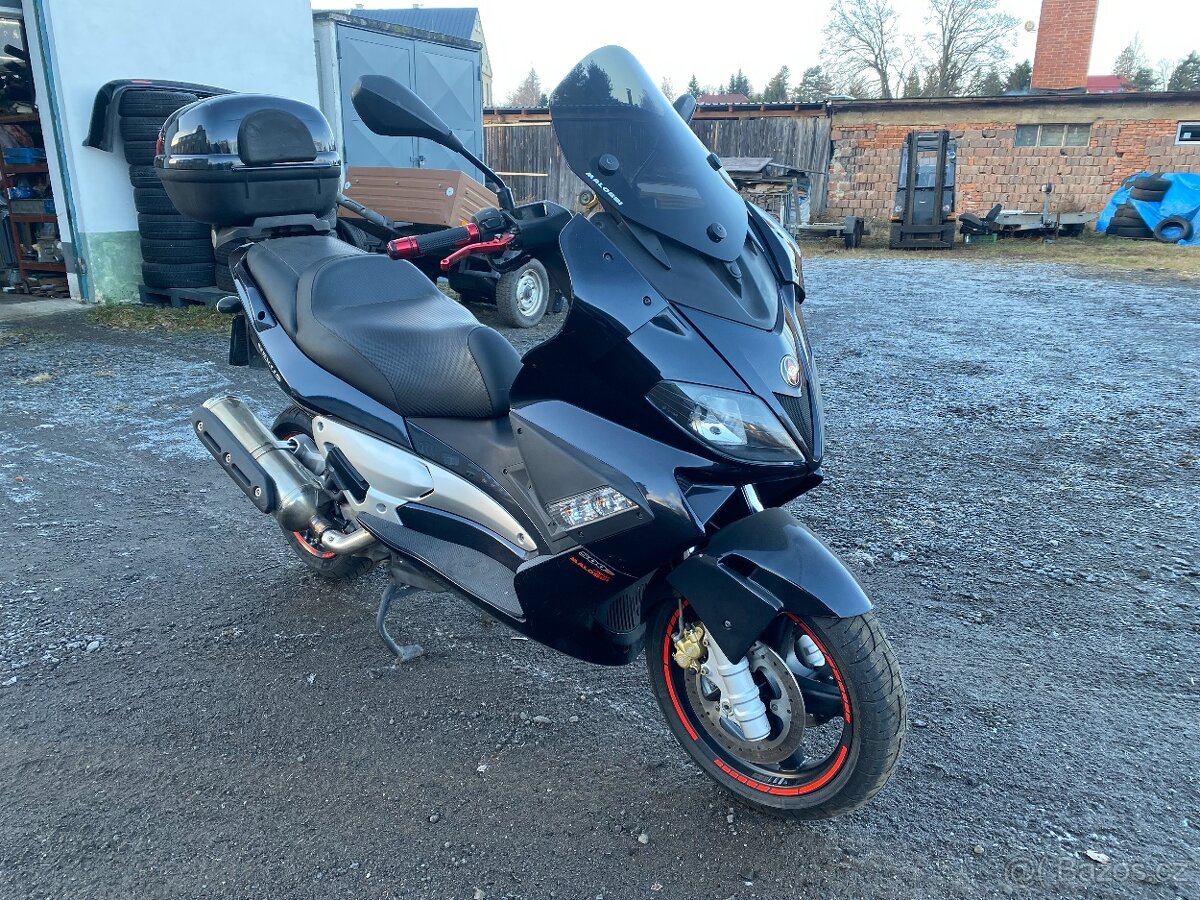 Gilera Nexus 500 ie - 4