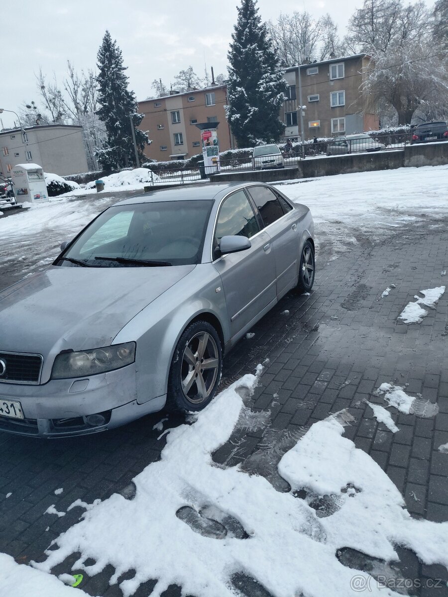 Audi A4B6 - 4