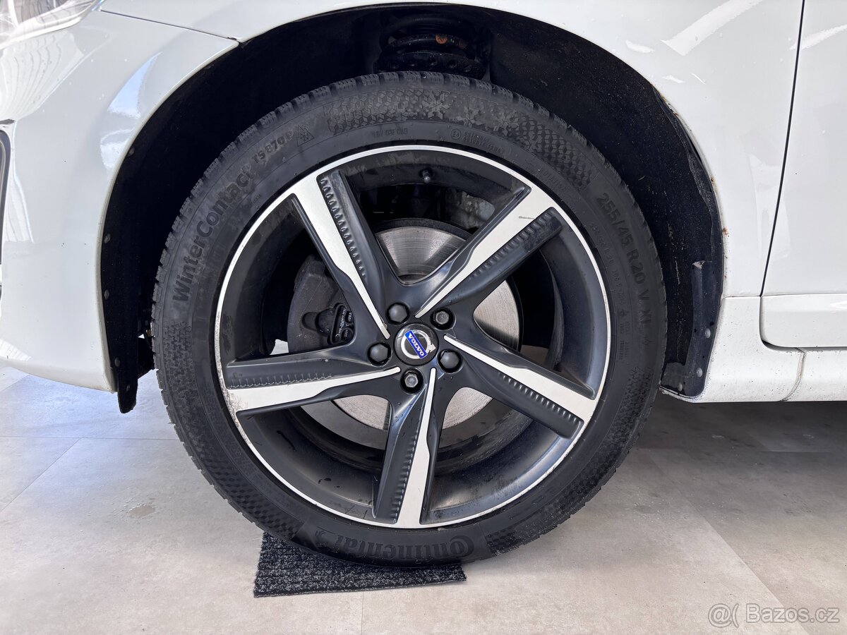 Volvo XC60 2,4 D4 R-Desing - 4