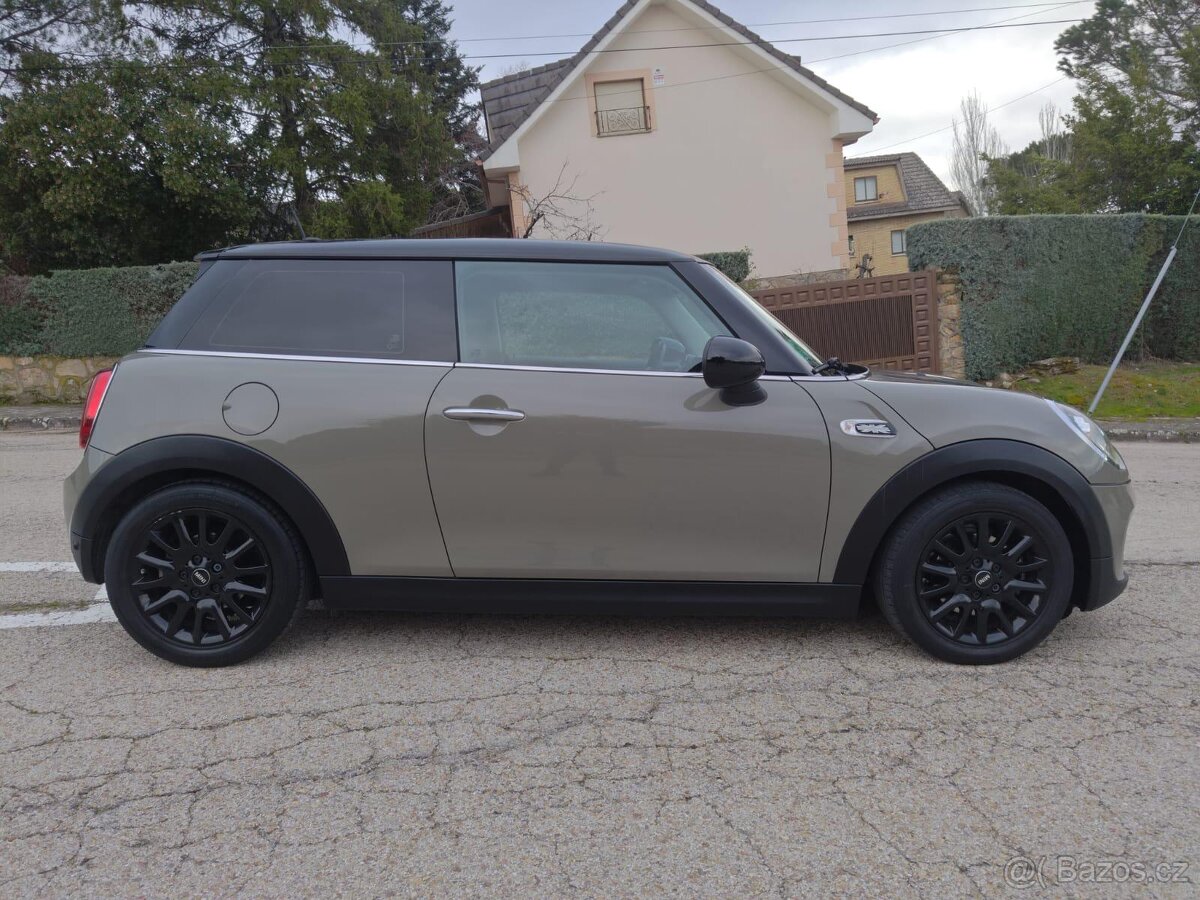 Mini Cooper – automat – panoramatická střecha - 4