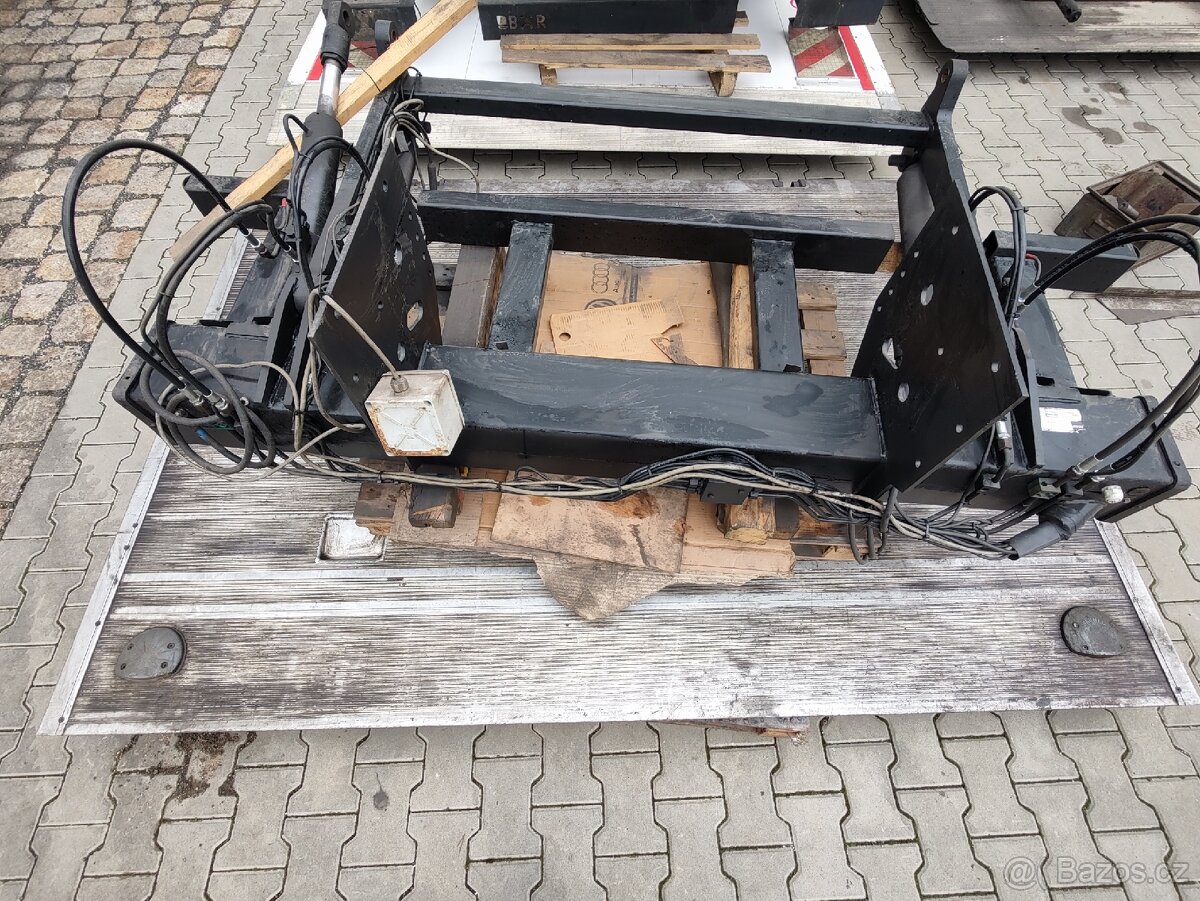 Hydraulické čelo repasované MBB - 4