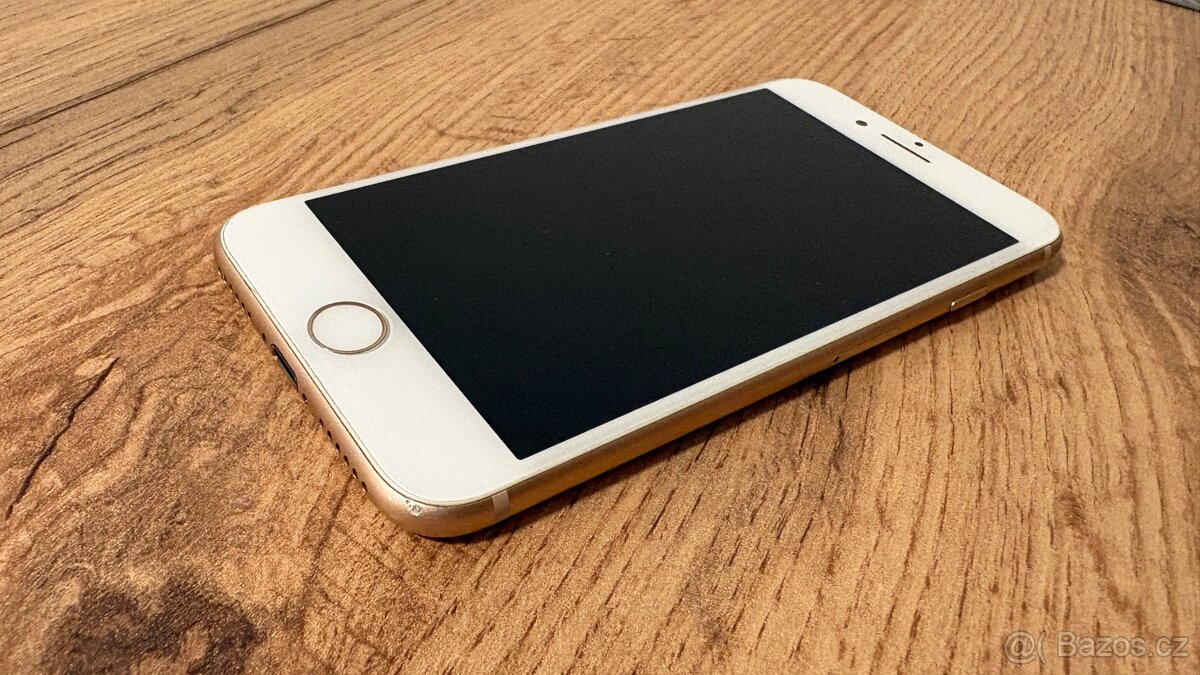 iPhone 8 64GB + skla, obaly - 4