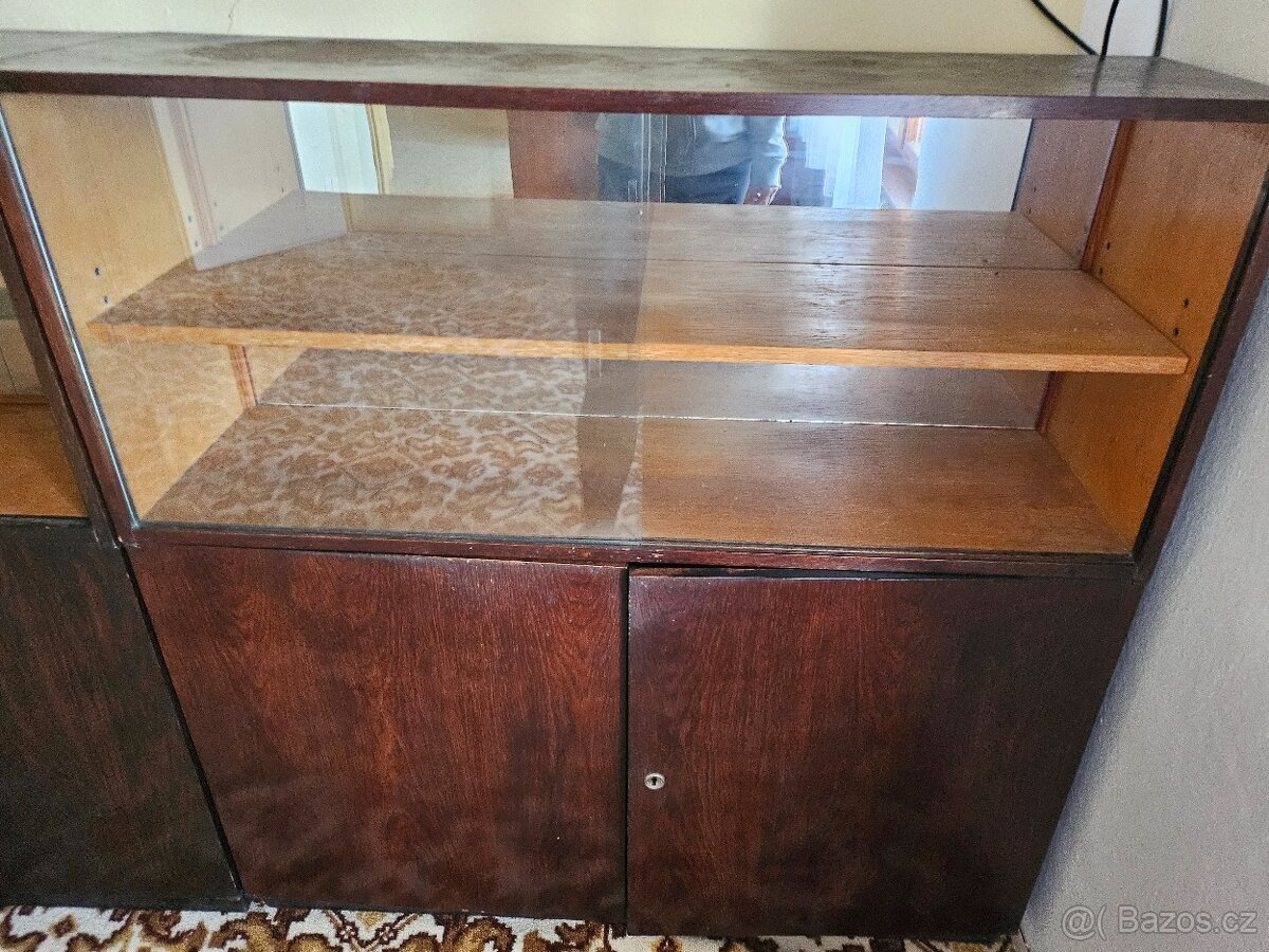 Zachovalá skříň - 4