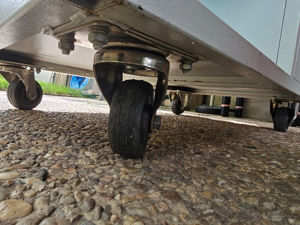 Pracovní stůl (ponk) - 4