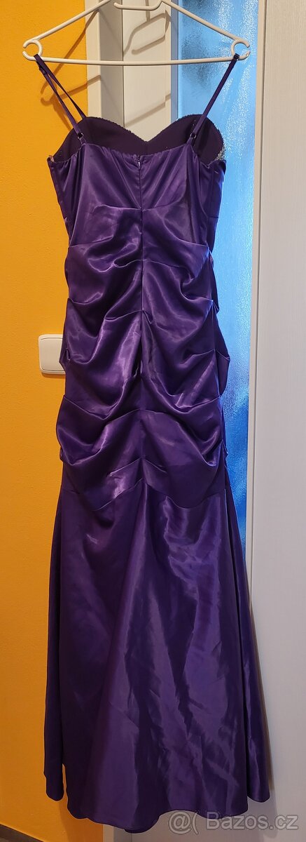 Fialové plesové šaty - 4