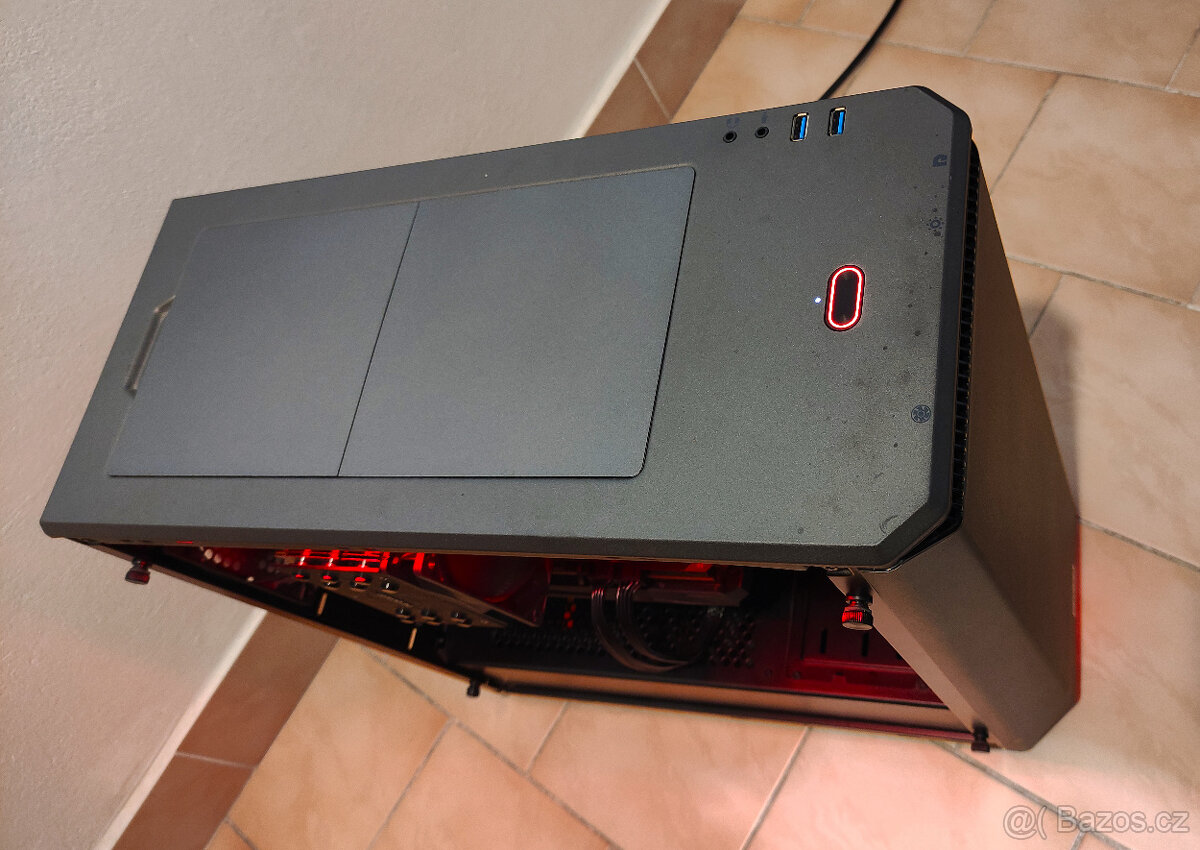 Herní počítač s RX 5700 XT AORUS, i5 9600K , Z390, Win 11 - 4