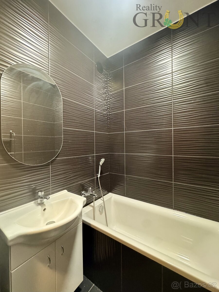 Prodej dr. bytu 2+1 s prostornou lodžií na ulici Majakovskéh - 4