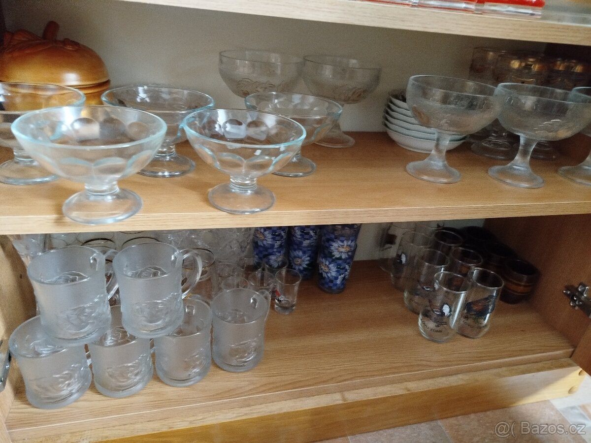 Skleničky, hrnečky... - 4