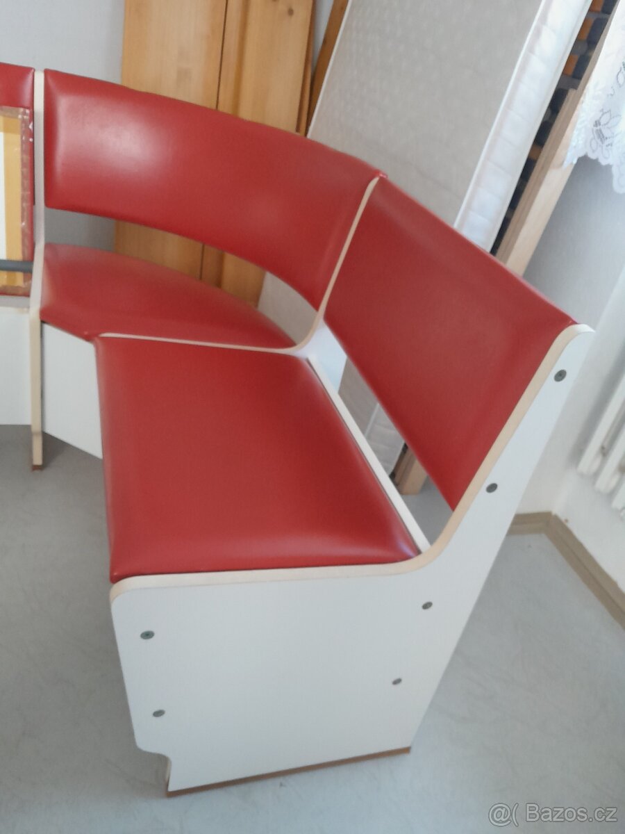 Rohová kuchyňská lavice - 4