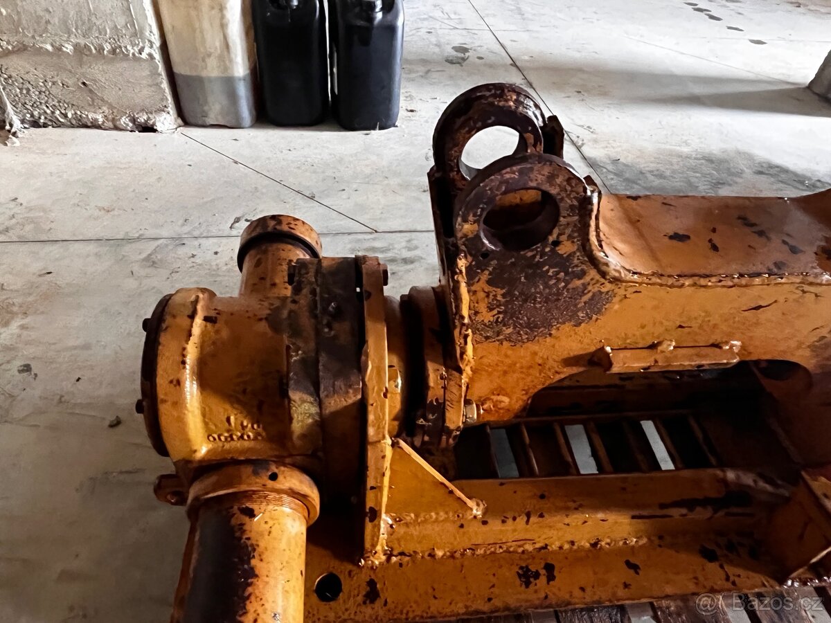 bagr Ostrowek K 162 - 4