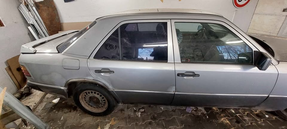 Mercedes w124 pouze ND - 4