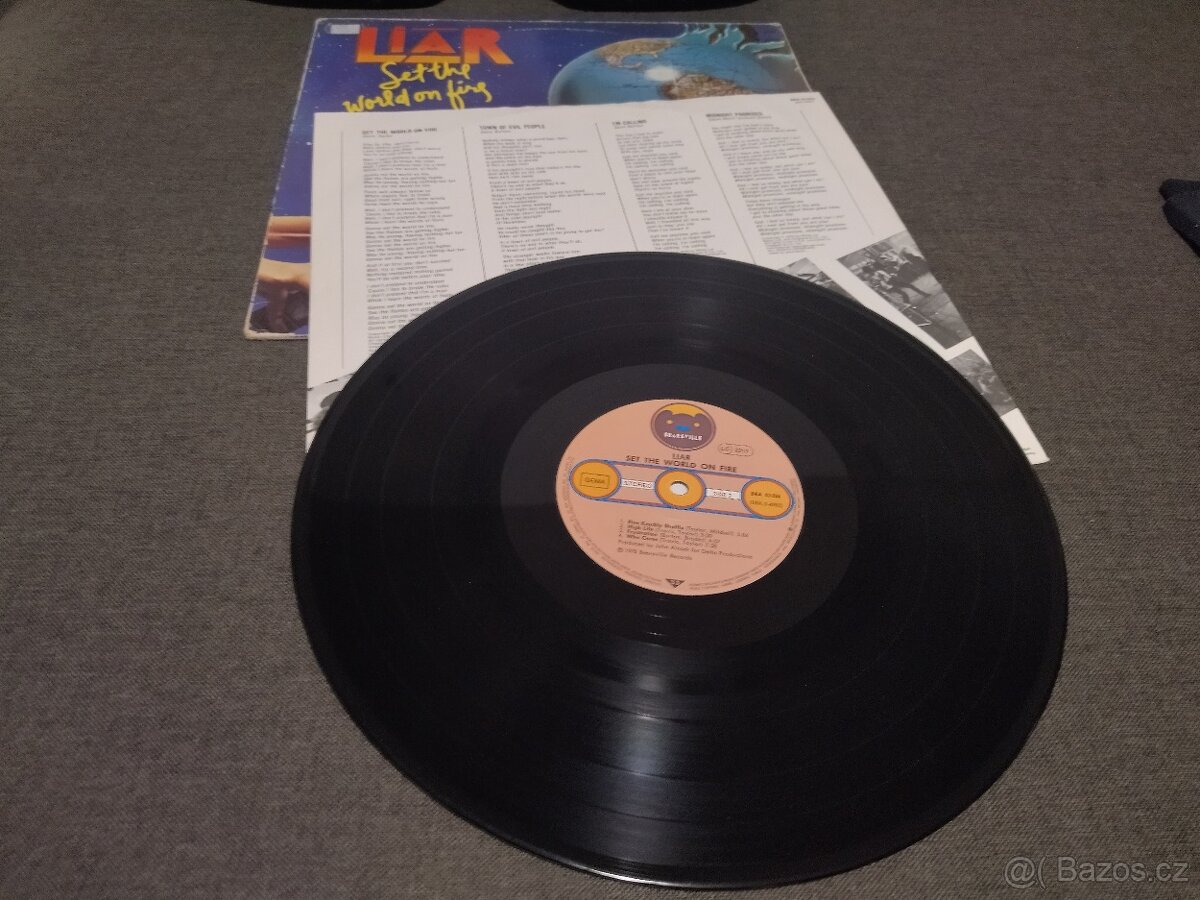 LP - LIAR - Set The World On Fire - BEA 55524 - 4