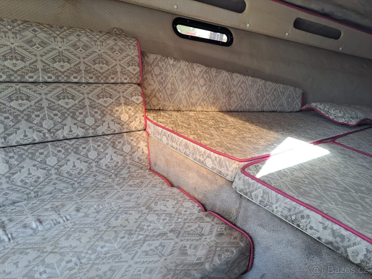 Motorová kajutová loď Baja Force 275 - 4