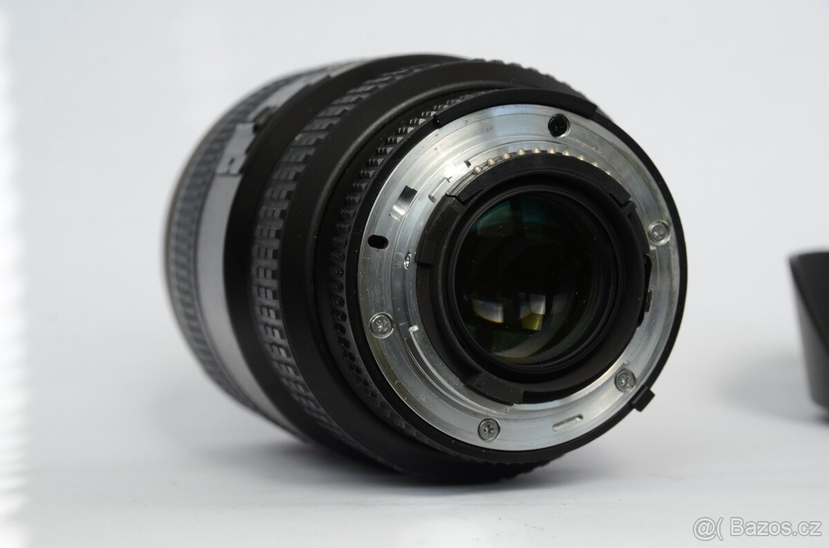 Nikon 17-35 mm f/2,8 AF-S NIKKOR IF-ED - 4