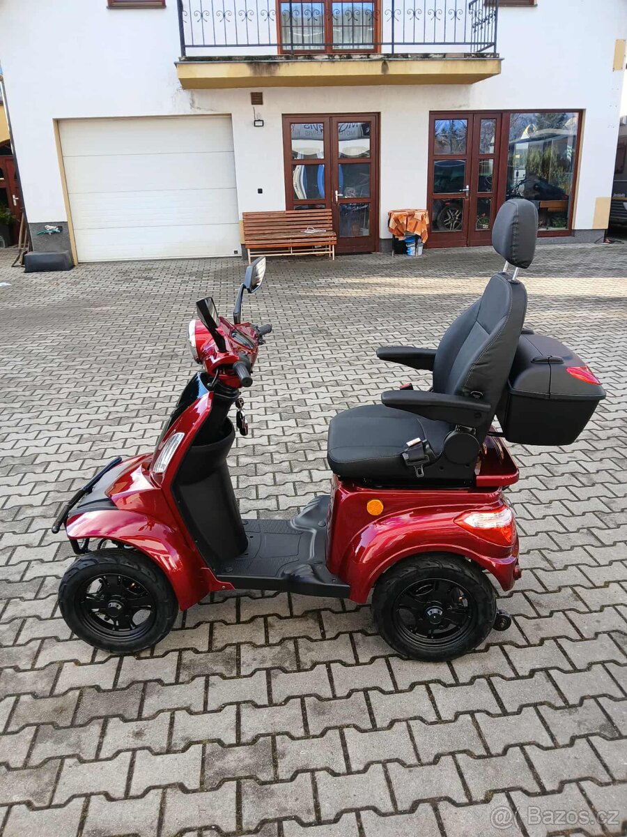 Elektrický čtyřkolový vozík pro seniory - 4