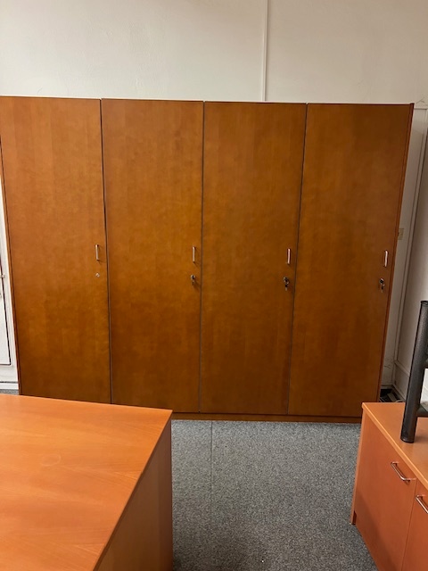 Kancelářský nábytek - 4