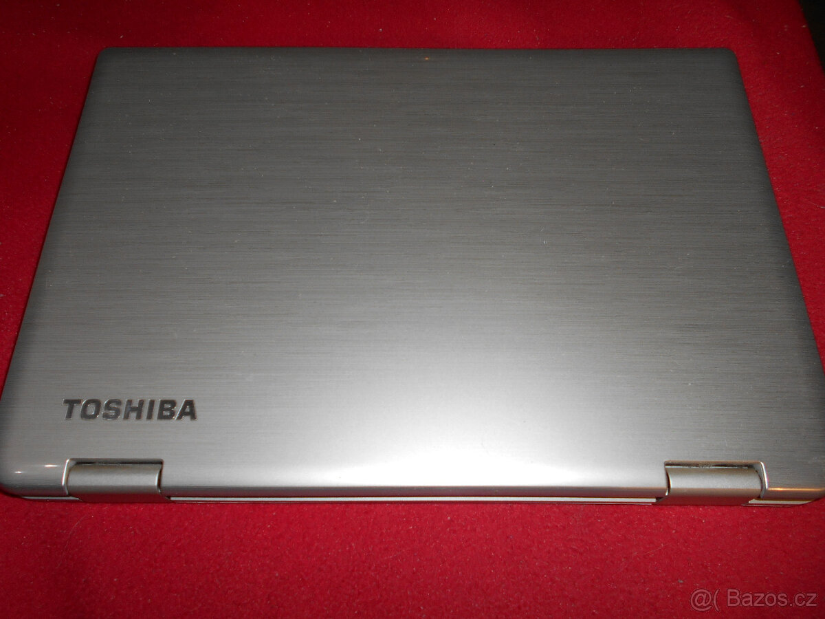 3x notebook, 1x tablet, 1x mob. telefon. - 4