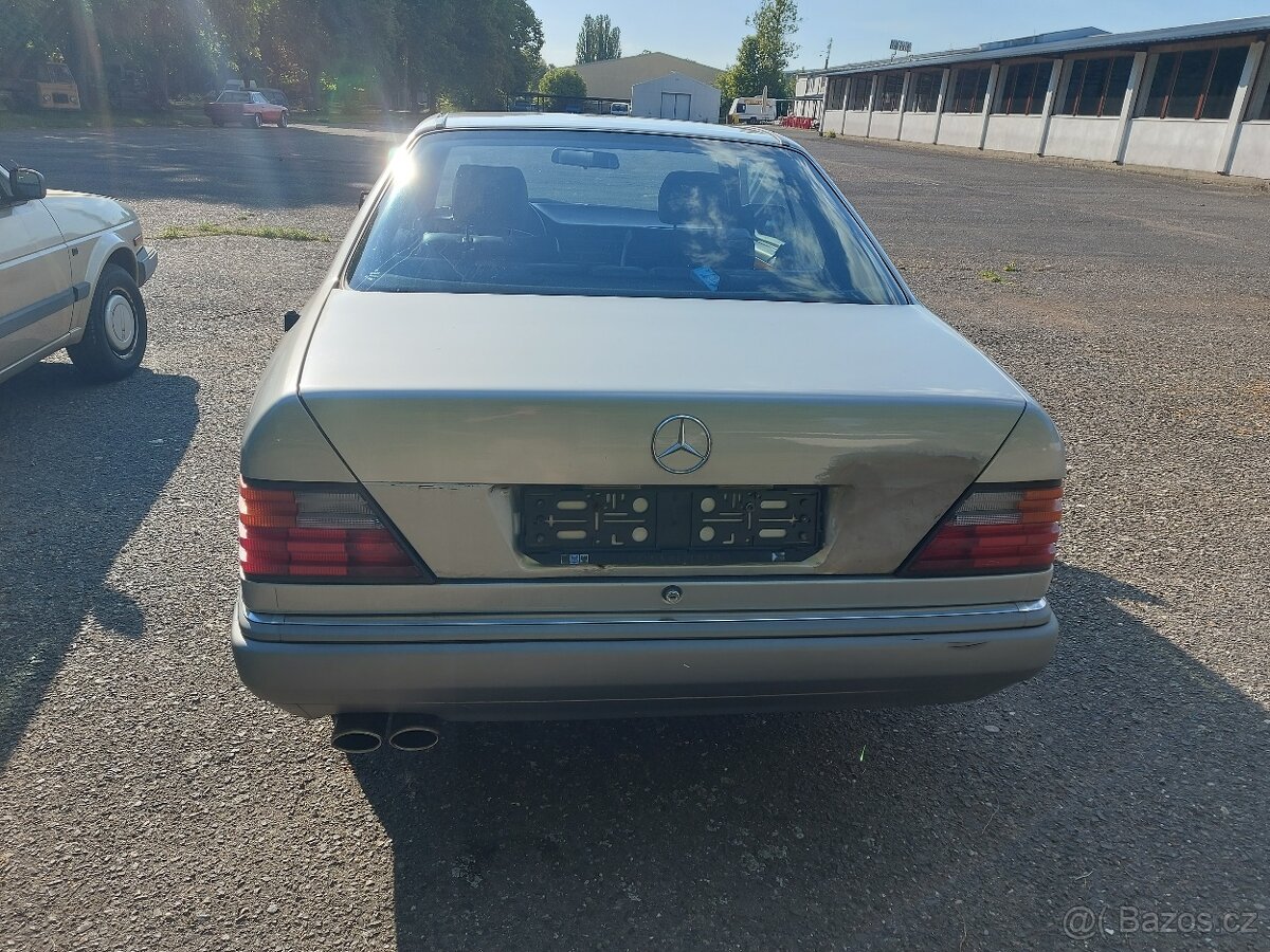 MB 300 CE , model 124, automat, rok 1989. - 4