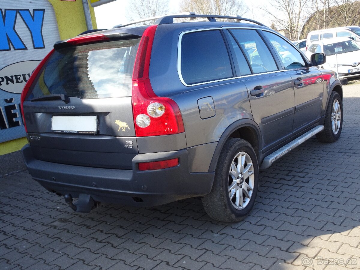 Volvo XC90 2.4 D5 4x4 - 4
