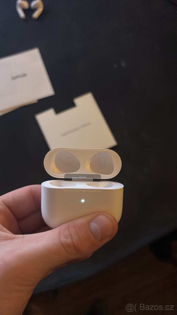 Airpods generace 3 - 4