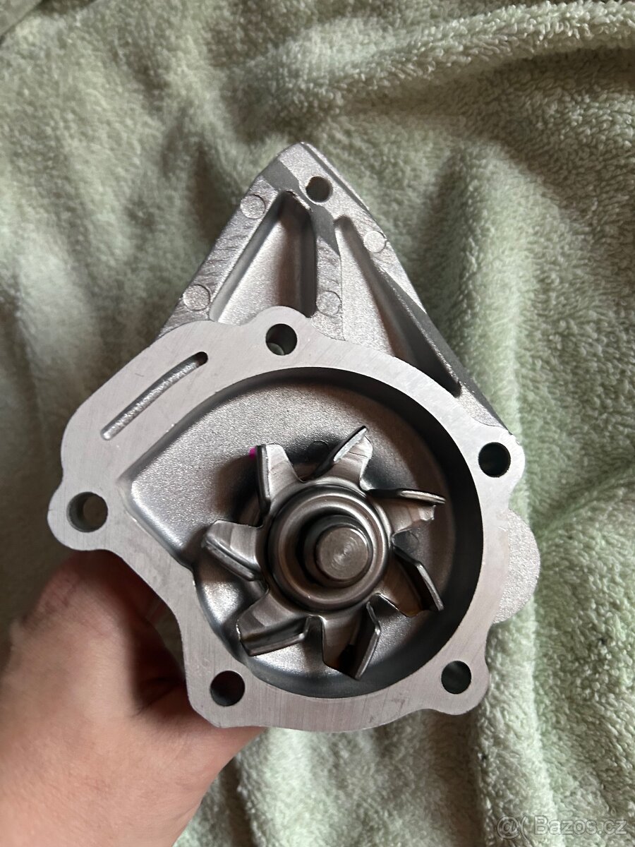 Samurai 1.0 nova vodní pumpa - 4