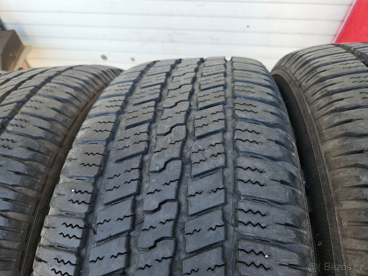 275/60R20 Godyear Wrangler SR-A 8-10mm 4ks