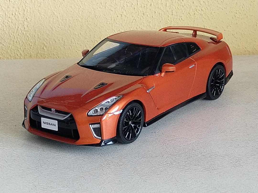 Modely Kyosho 1/18 - 4