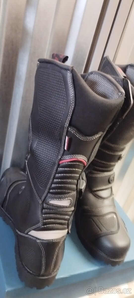 Boty zn Spark vel.42 - 4