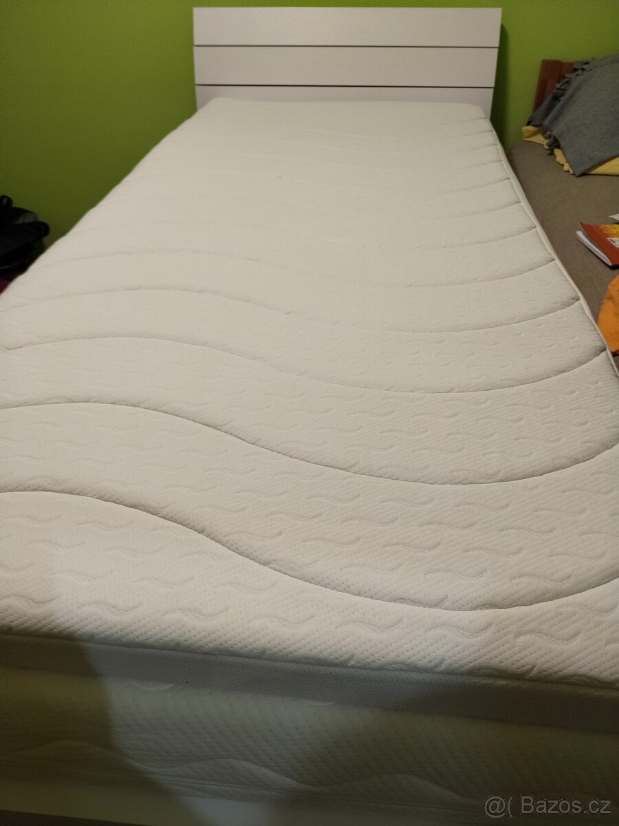 Prodám postel - 4