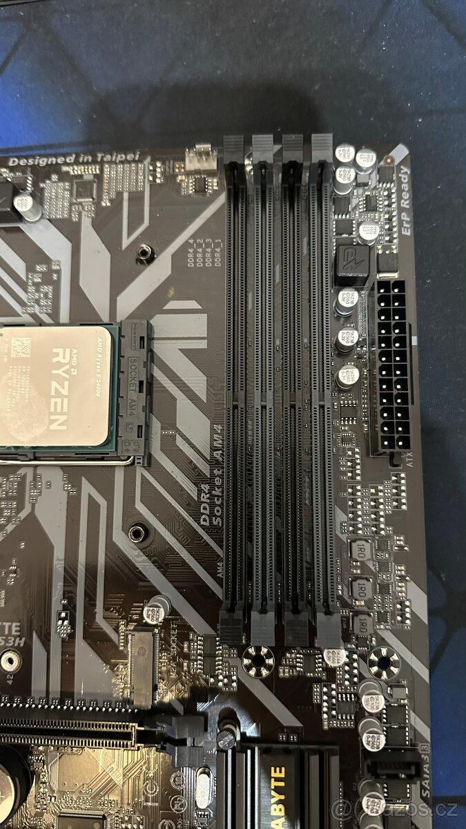B450M DS3H + Ryzen 5 2400G (4C/8T) - 4